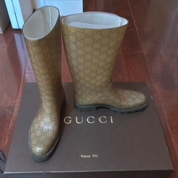 Gucci Boots - Picture 1 of 6